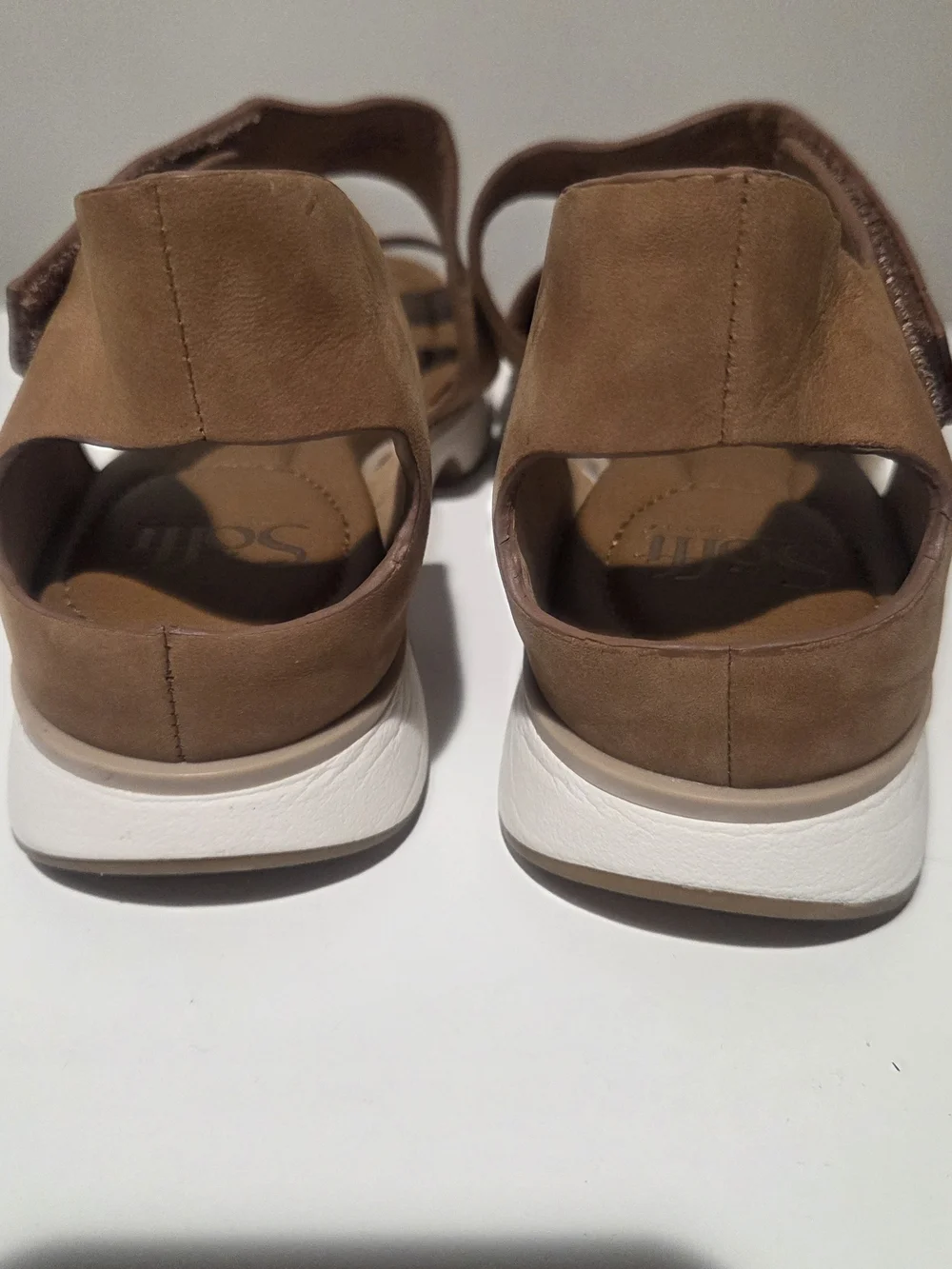 Sofft Khell Leather Wedge Sandal Tan Luggage Size 8.5M (Fits 8) - Excellent Cond